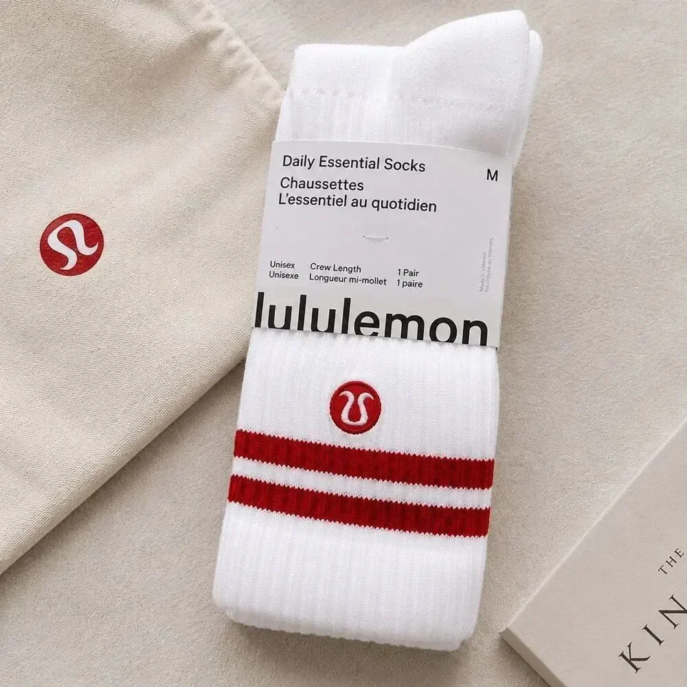 Lululemon White Red Stripe Daily Essential Crew Socks Unisex Medium NWT